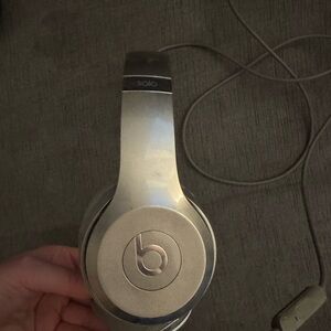 Beats by Dre Silver On-Ear Headphones